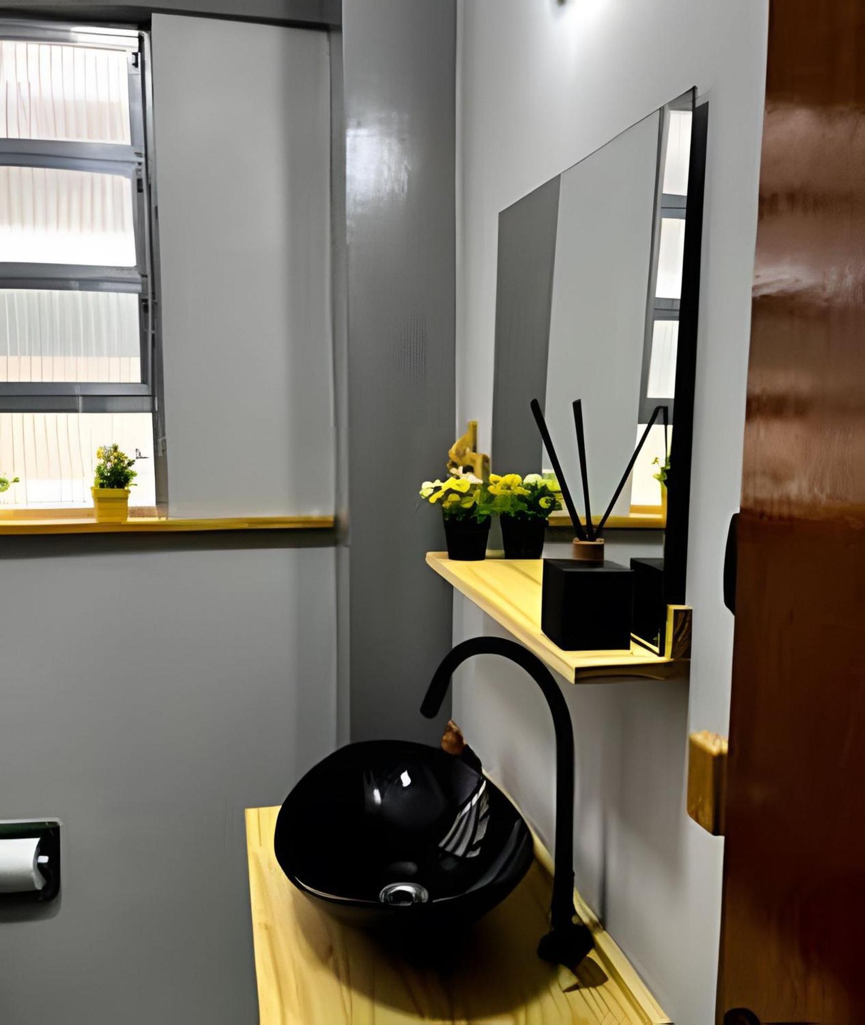 Apartment Em Frente Ao Quiosque Ocian Na Praia, Pe Na Areia *